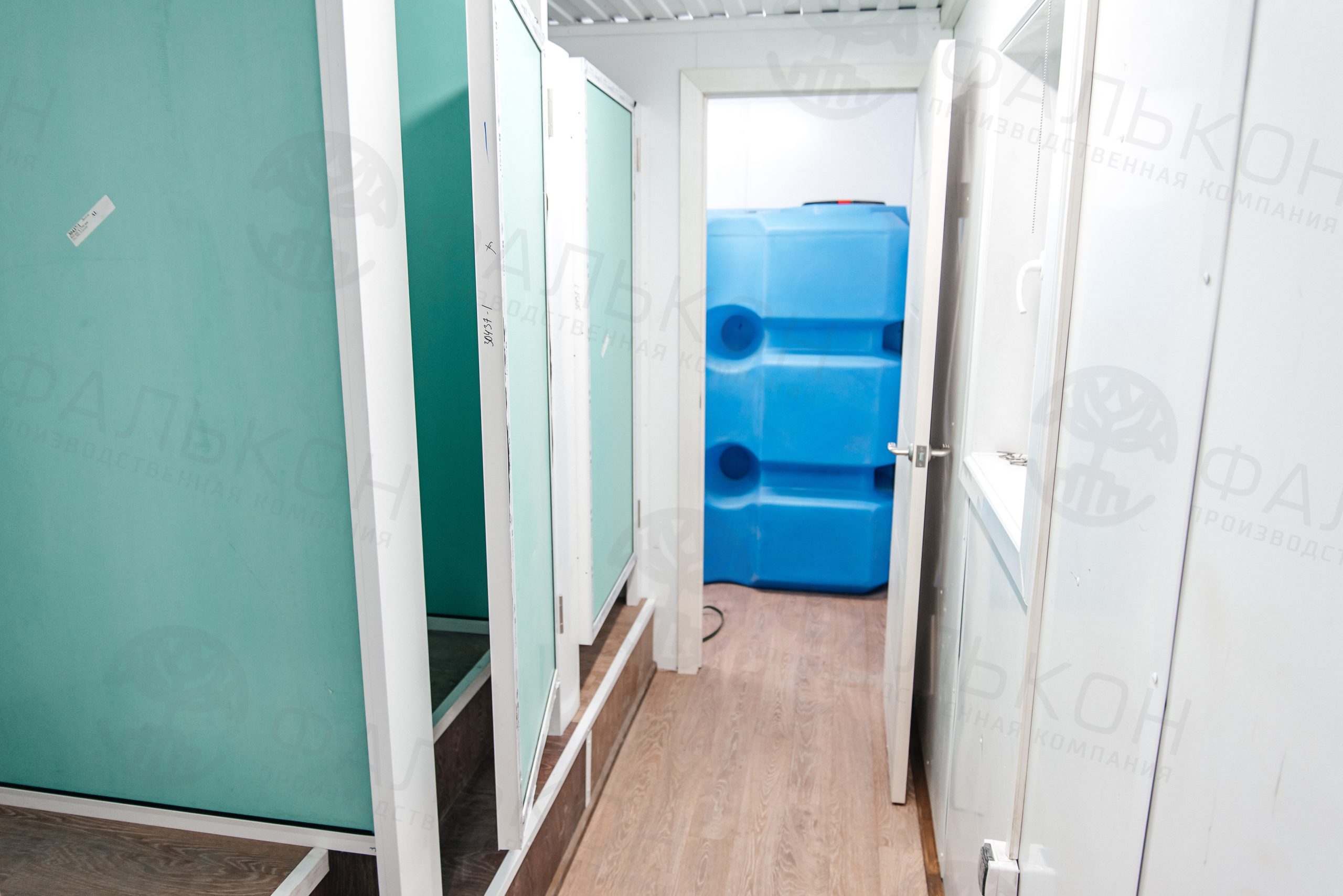 Сантехнический модуль (блок-контейнер) для 3 человек