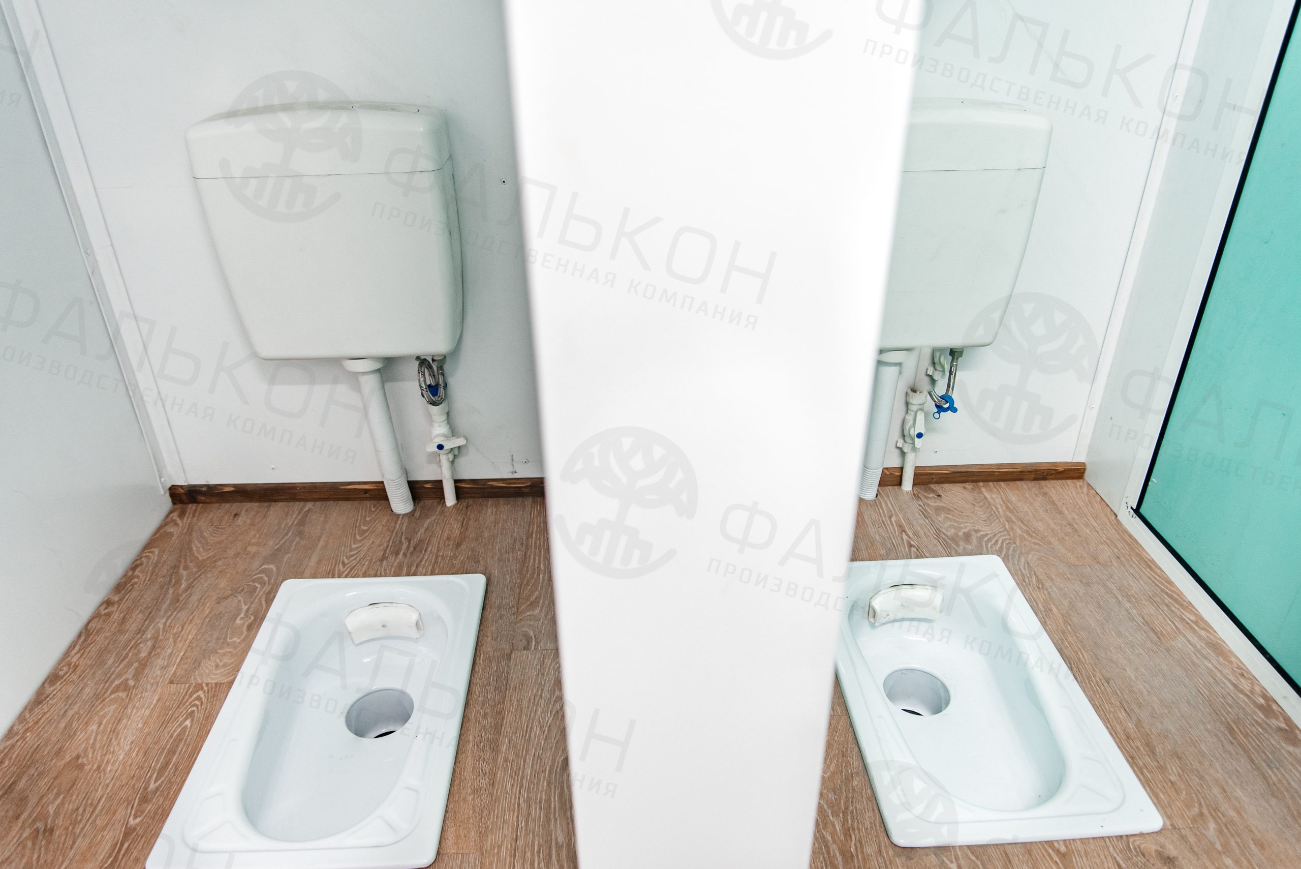 Сантехнический модуль (блок-контейнер) для 3 человек