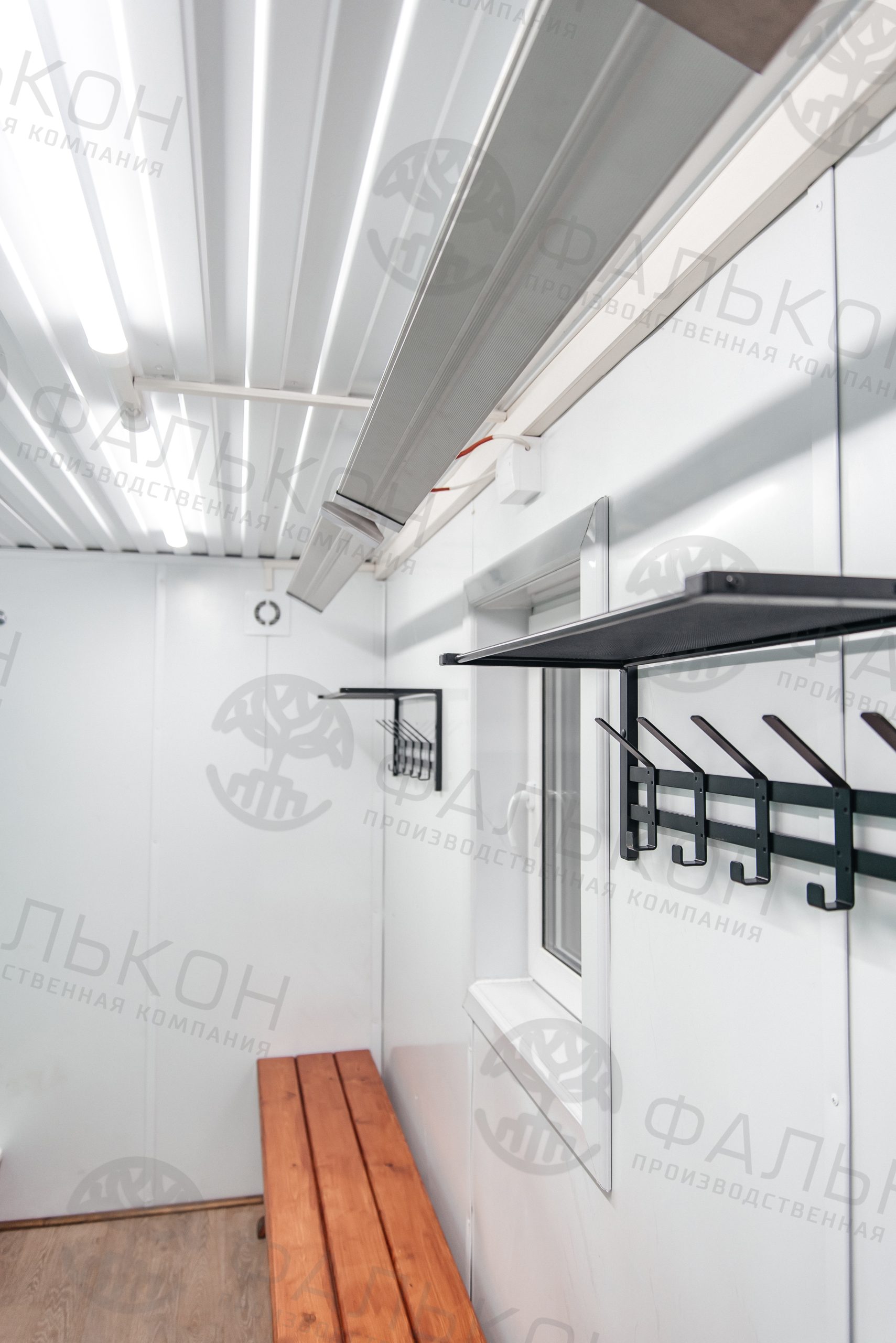 Душевой модуль (блок-контейнер) 4 душевых.